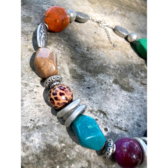 Large Lightweight Leopard Necklace - Multicolor Fashion Statement Necklace - Picture 5 of 7